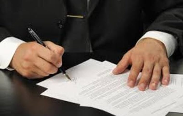 Modèle de contrat de travail d’un employé (cadre et non-cadre)