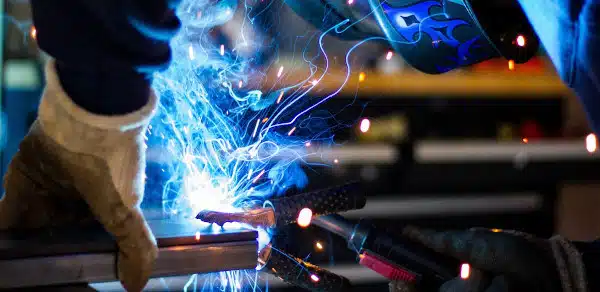 Rémunérations minimales 2023 de la métallurgie de Gard et Lozère