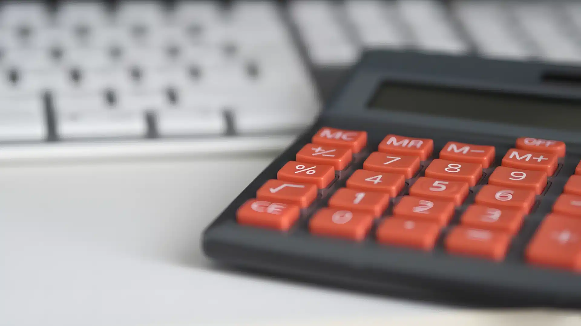 Barème salaires, salaire moyen et salaire minimum des salaires des services de production des sociétés d’assurances en 2025