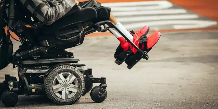 Formulaire officiel pour une demande de majoration d'une pension d'invalidité pour enfant adopté, recueilli ou handicapé